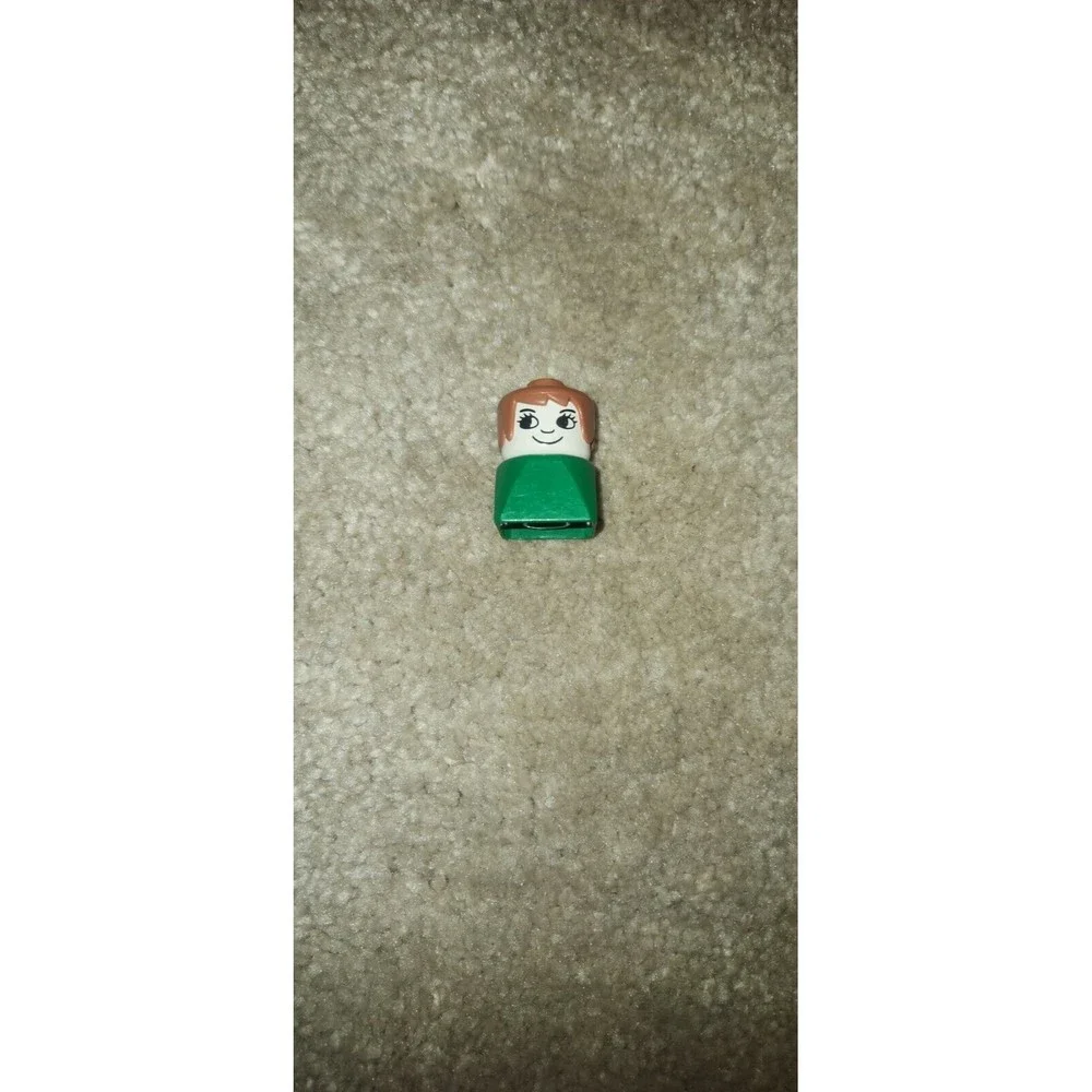 Duplo 2 x 2 x 2 Figure Brick Early, Female Green Base Fabuland Brown Hair 1979